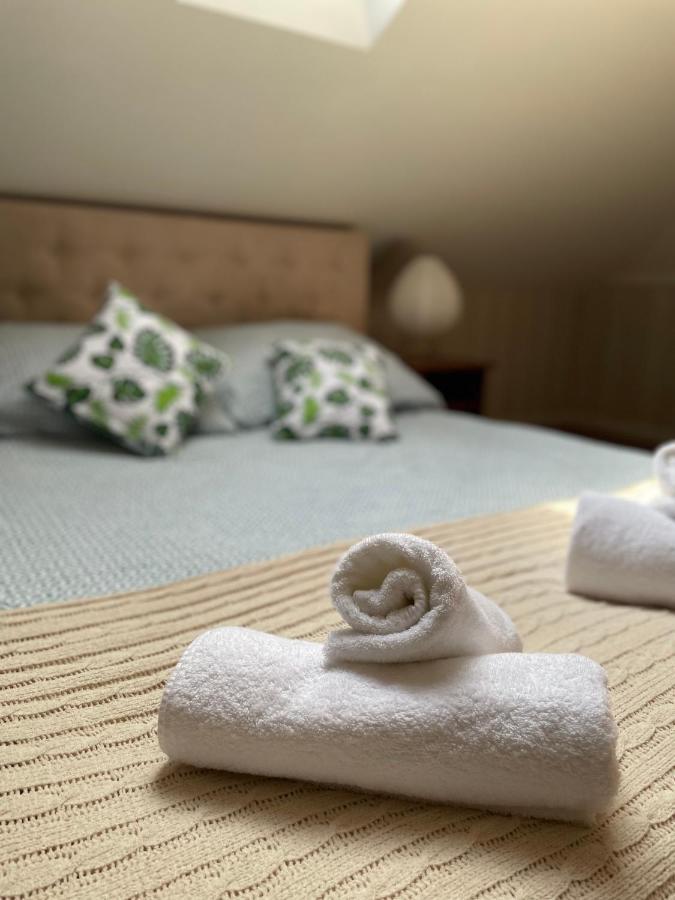 Restauracja Rozmarzyn Hotel Ostrzeszow ภายนอก รูปภาพ