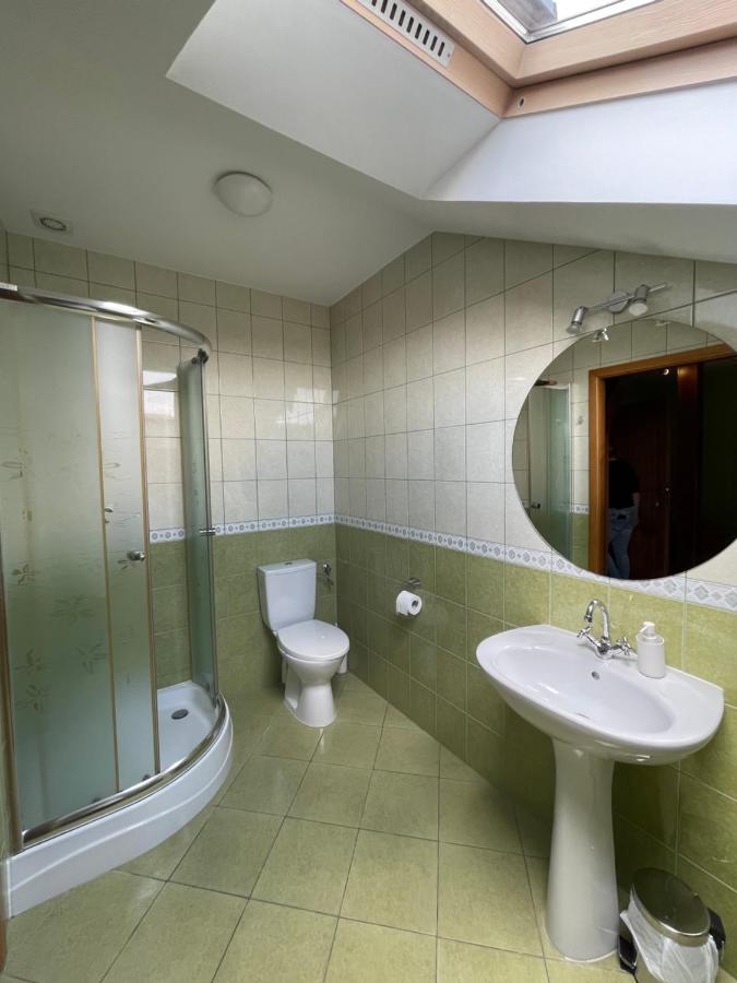 Restauracja Rozmarzyn Hotel Ostrzeszow ภายนอก รูปภาพ